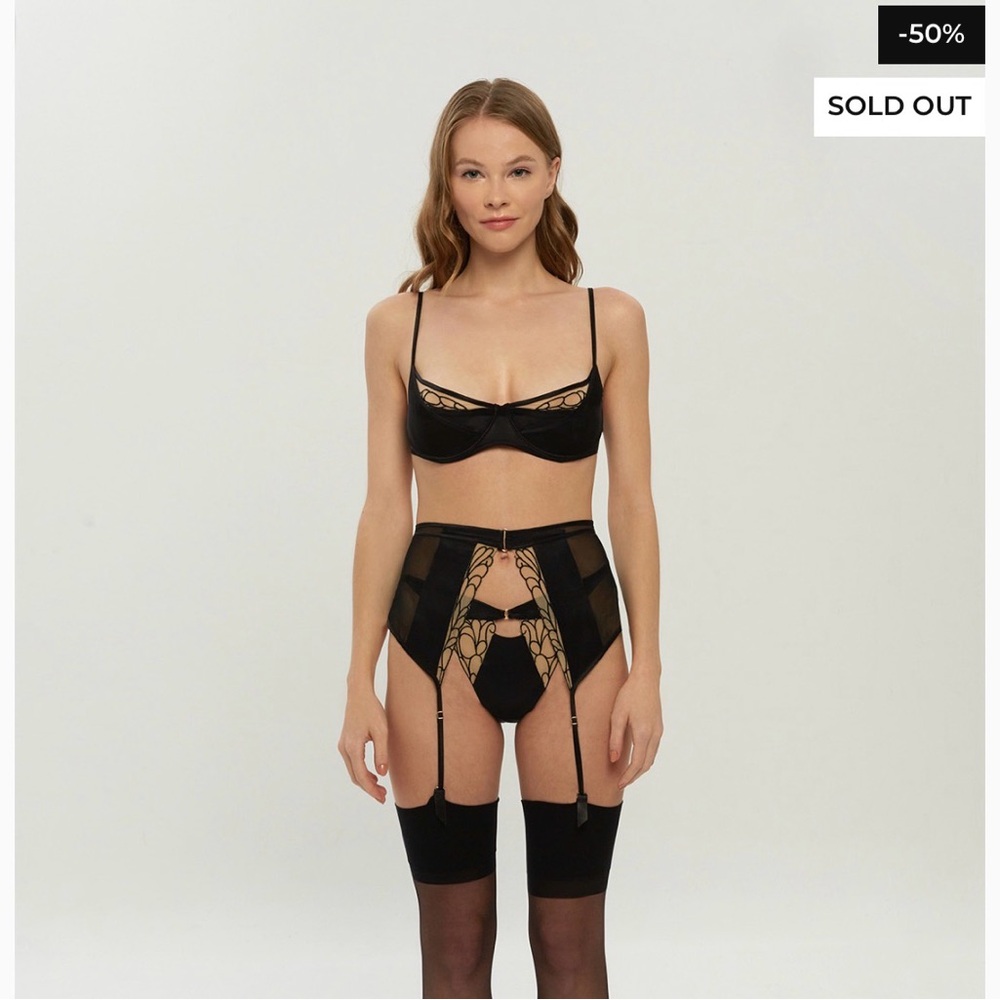 FINAL SALE - VALNUE three piece lingerie set